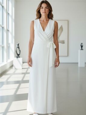 DKNY White Wide Leg Sleeveless Wrap Jumpsuit with Tie Fully Lined Size 10 V Neck